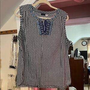 Basic Editions Black and White Patterned Top